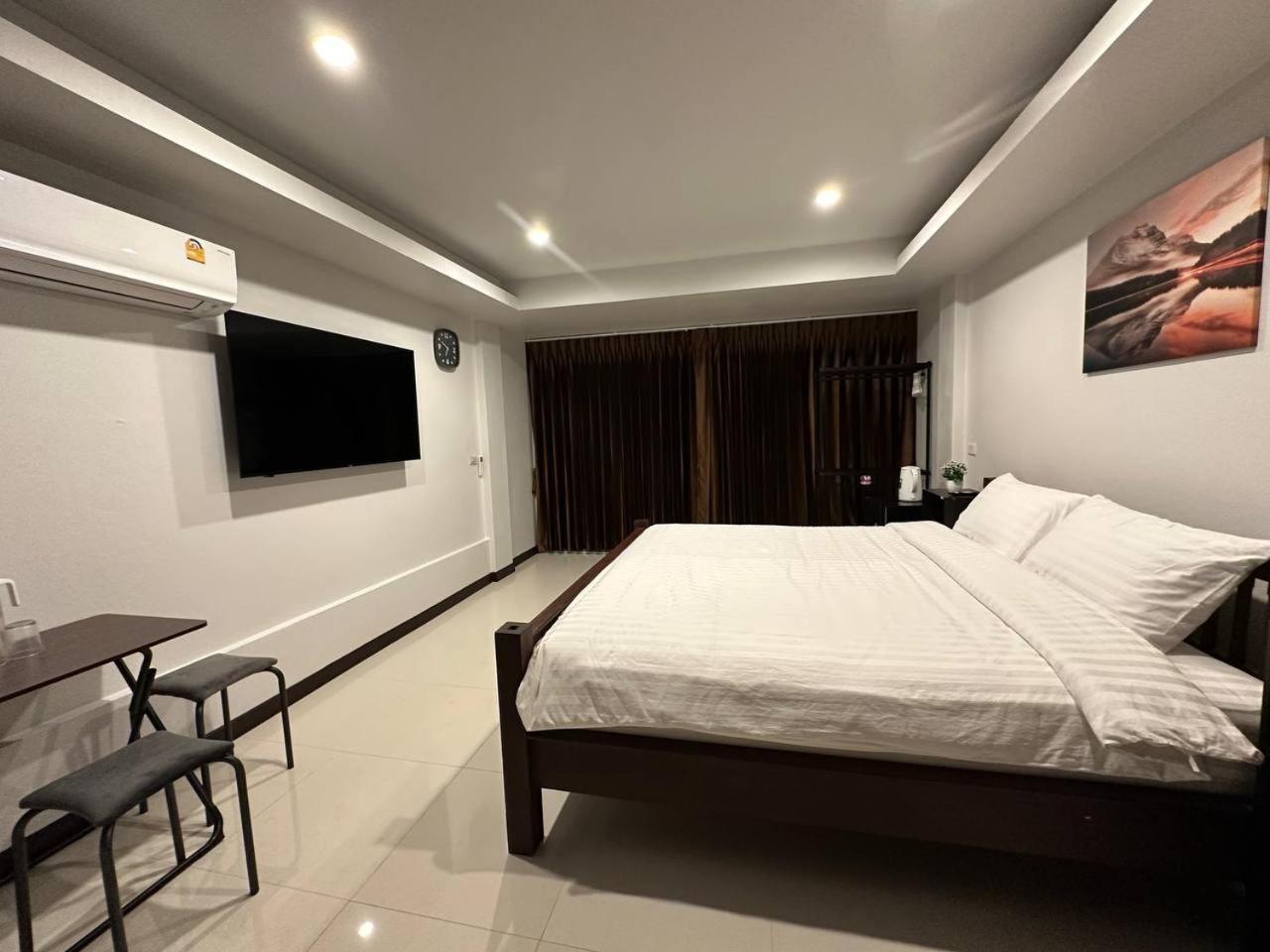 Ferienwohnung Chris Jay @ Cnx Chiang Mai Exterior foto