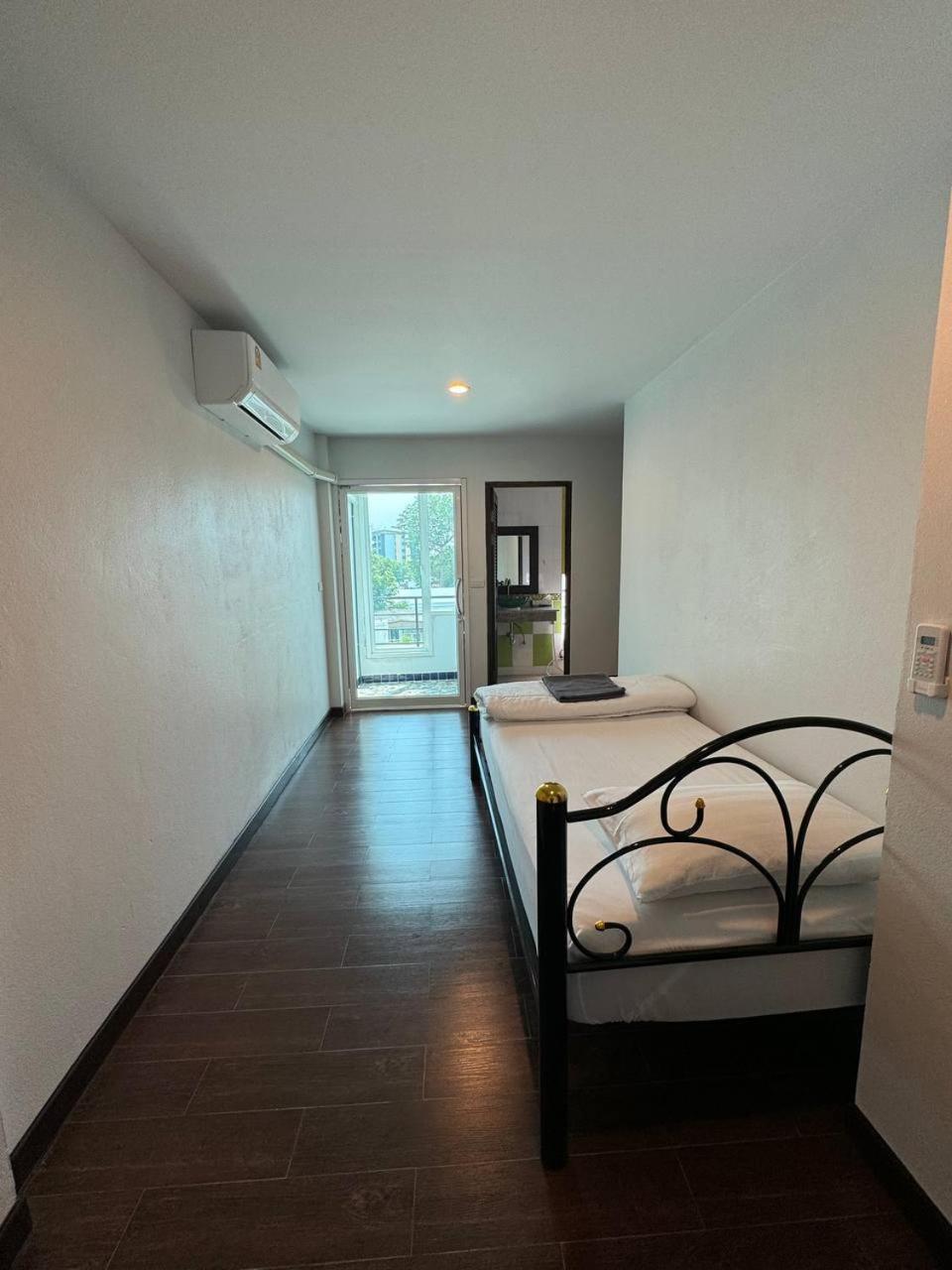 Ferienwohnung Chris Jay @ Cnx Chiang Mai Exterior foto